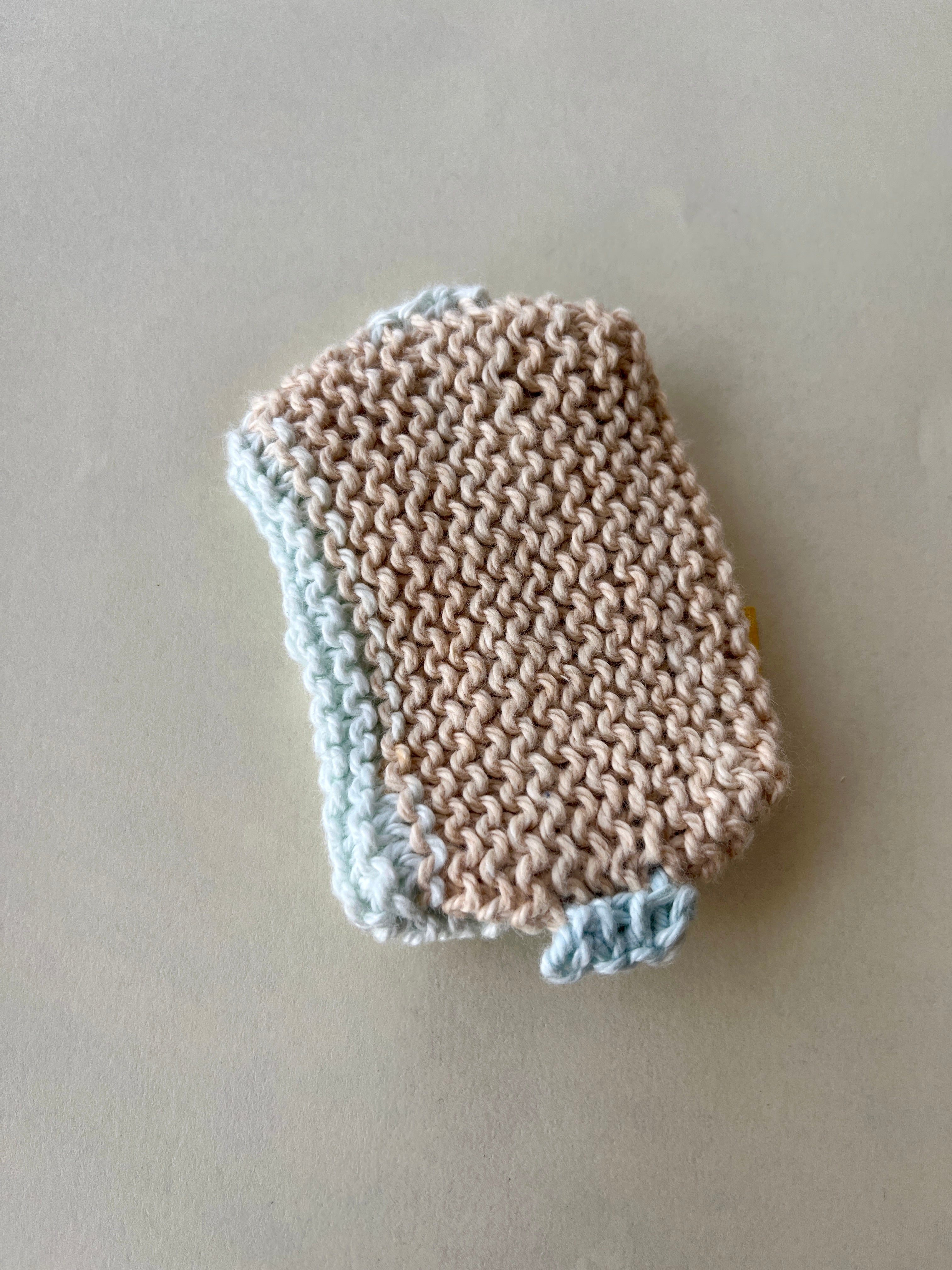 Naram Wrist Pillow